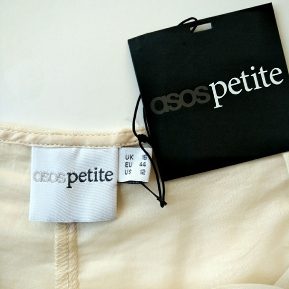 Asos Petite High Waist Lace and Mesh Lined Shorts - Picture 6 of 8